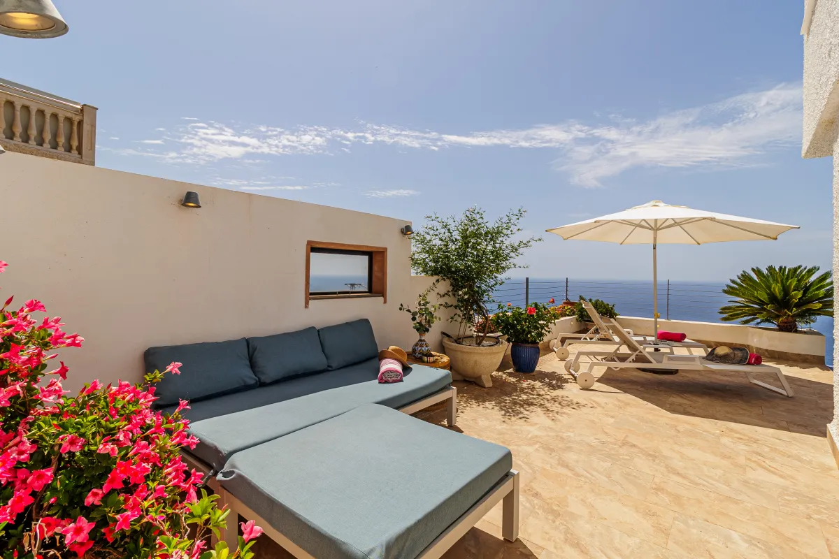 Gemütliche Lounge-Ecke auf der Terrasse