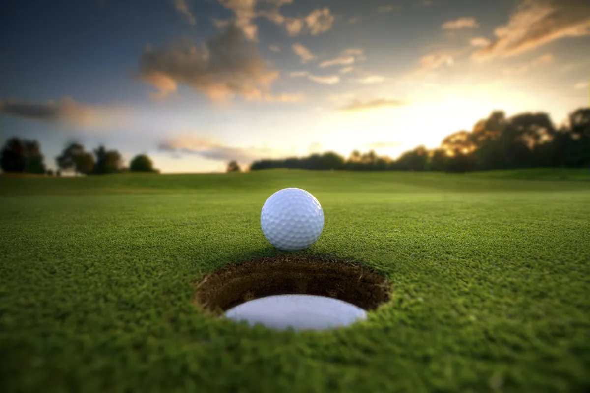 golfing-in-salobrena.jpg