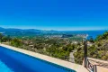 Panoramablick auf das Meer und die andalusischen Hügel